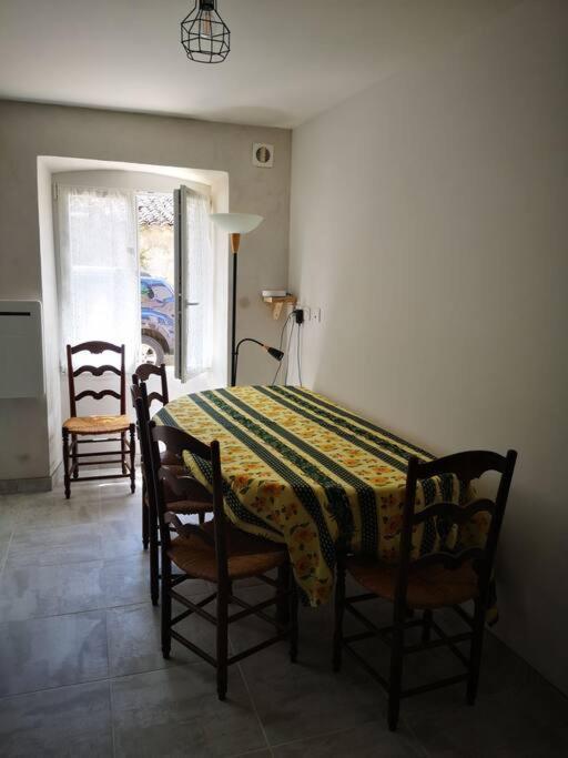 Maison De Ville Pres Du Port Bourg Extérieur photo